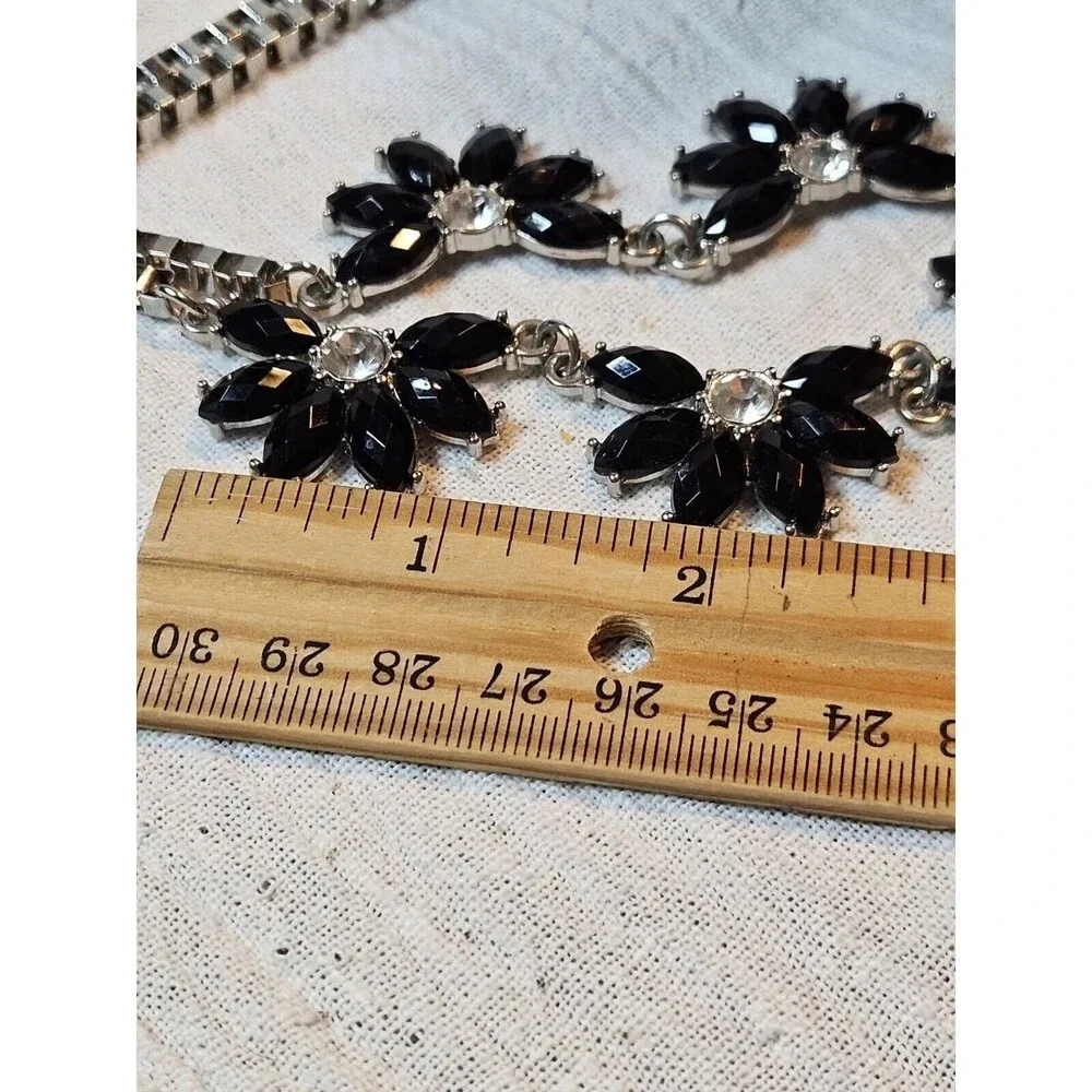Fashion Chunky Statement Black Floral Pendant Silver Tone Chain Jewelry Necklace